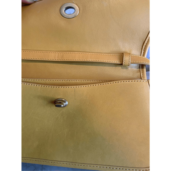 Coach Yellow Turnlock Clutch Top Handle Crossbody Bag - Picture 7 of 12